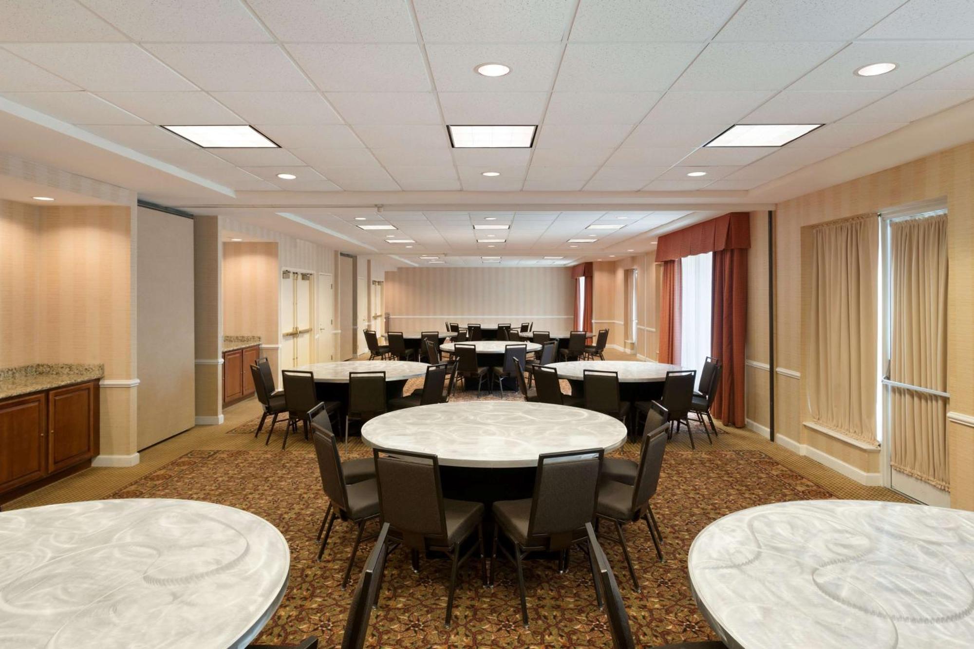 Hilton Garden Inn Oakbrook Terrace Eksteriør bilde