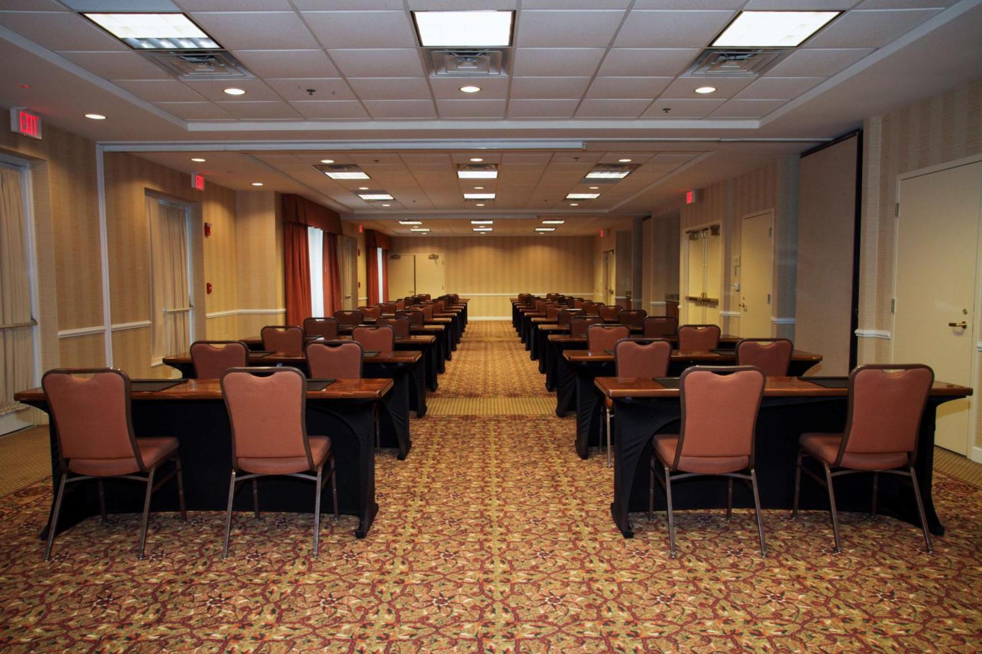 Hilton Garden Inn Oakbrook Terrace Eksteriør bilde